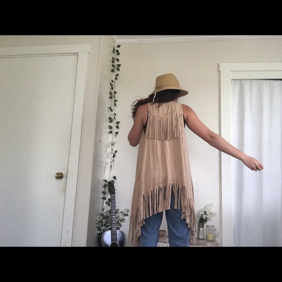Boho Indy tan ruffled long cardigan - Picture 5 of 6